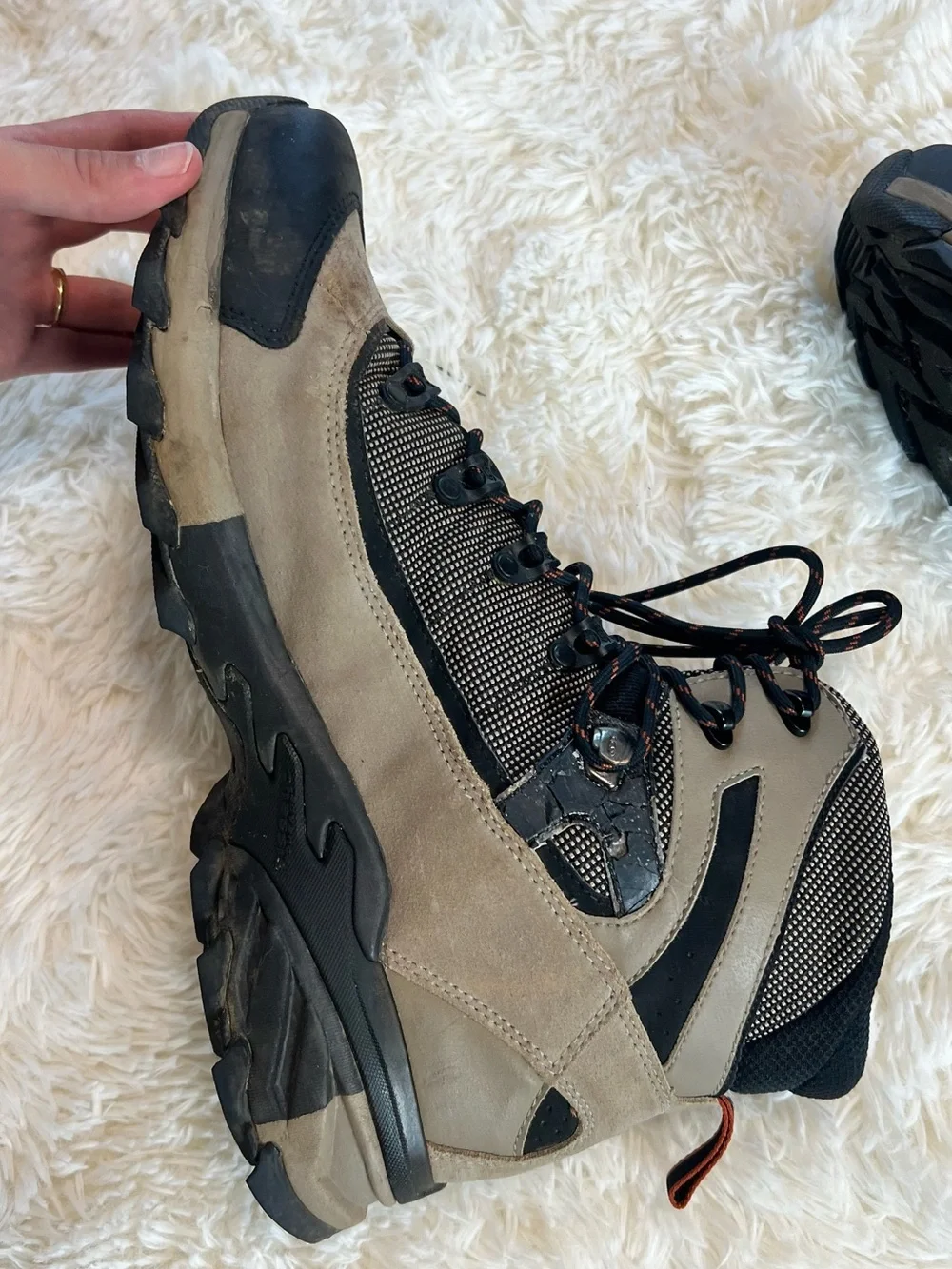 Salomon Men's Explorer GTX Backpacking boot